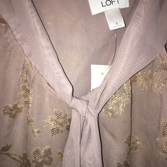 NEW! Ann Taylor LOFT silk mauve & gold blouse - Picture 2 of 4